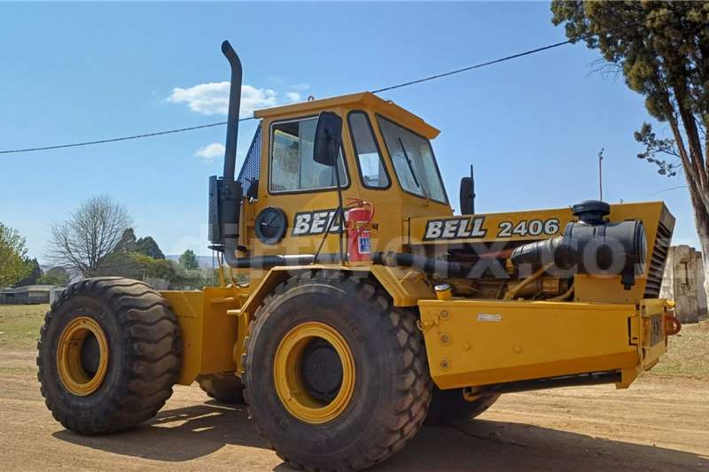 Bell Tractors 4WD tractors Bell 2406 Articulated Haulage Tow Tractor