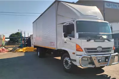 Hino Box trucks 2008 HINO 500 with 9m Van Body 2008 for sale by FAW Newlands   | AgriMag Marketplace