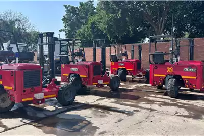 Moffet Forklifts M5 Moffett Forklifts 2015 for sale by Rustgold Transport | AgriMag Marketplace