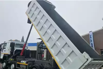 Sinotruk Tipper trucks Howo 84400 Tipper 8x4 Tipper 2025 for sale by SinoTruk Boksburg | Truck & Trailer Marketplace