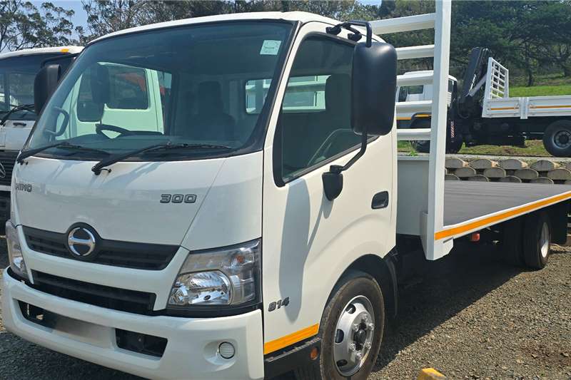 [make] Trucks and Trailers in South Africa on AgriMag Marketplace