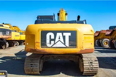 Caterpillar Excavators 320D 2014 for sale by Dura Equipment Sales | Truck & Trailer Marketplace