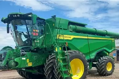 John Deere Harvesting equipment Grain harvesters X9 1000 2023 for sale by AMC Equipment | AgriMag Marketplace