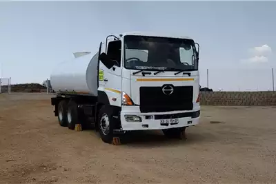 Hino Tanker trucks 700 Profia ,18 000 Lt Water Tanker 2008 for sale by Valour Truck and Plant | Truck & Trailer Marketplace