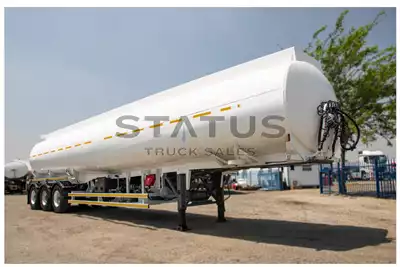 Tank Clinic Fuel tanker Tank Clinic 49 000Lt Tri Axle Metered Fuel Tanker 2013 for sale by Status Truck Sales | Truck & Trailer Marketplace