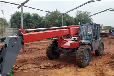 Sanderson Telehandlers Sanderson Telehandler 2000 for sale by IMC SA Pty Ltd | AgriMag Marketplace