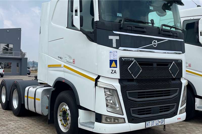  [application] Truck tractors on offer in South Africa on AgriMag Marketplace