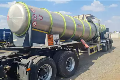 Henred Trailers Stainless steel tank Acid tanker 2019 for sale by Benetrax Machinery | AgriMag Marketplace