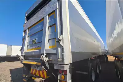 Other Agricultural trailers 3 Axle 2013 for sale by MRJ Transport cc | AgriMag Marketplace