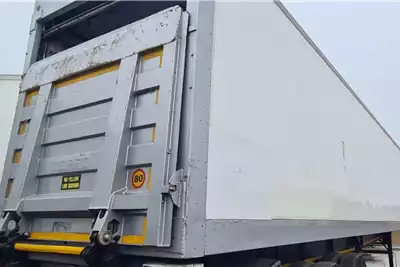 Ice Cold Bodies Trailers Box body 3 Axle 2003 for sale by MRJ Transport cc | Truck & Trailer Marketplace