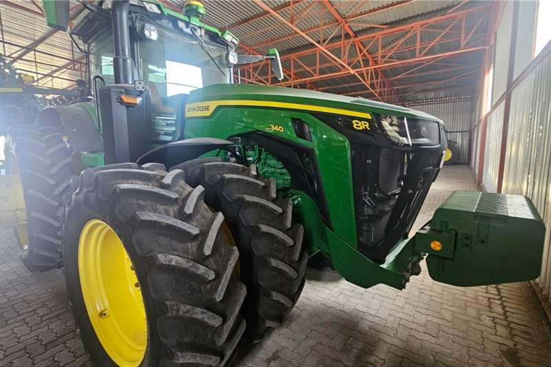 John Deere Tractors 4WD tractors John Deere 8R 340 2022