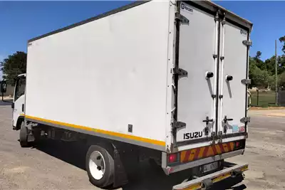 Isuzu Refrigerated trucks Isuzu NQR500 2013 for sale by Therons Voertuig | Truck & Trailer Marketplace