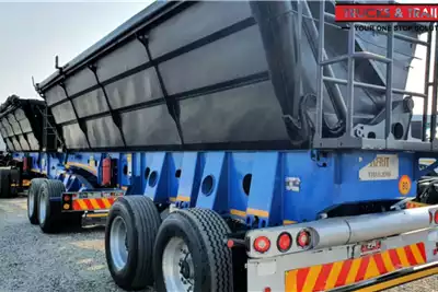 Afrit Trailers Side tipper AFRIT 40 CUBE SIDE TIPPER TRAILER 2016 for sale by ZA Trucks and Trailers Sales | AgriMag Marketplace