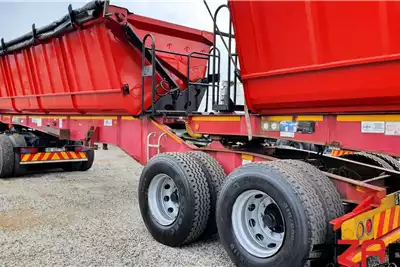 CIMC Trailers Side tipper CIMC 40 CUBE SIDE TIPPER TRAILER 2017 for sale by ZA Trucks and Trailers Sales | AgriMag Marketplace