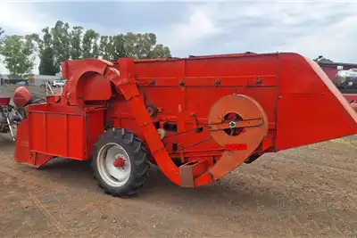 Other Harvesting equipment Lilliston 1580 Grondbone Stroper for sale by R64 Trade | AgriMag Marketplace