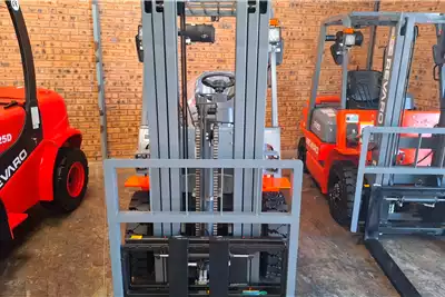 Revaro Forklifts Diesel forklift FD25D 2024 for sale by TTG Auctions | AgriMag Marketplace