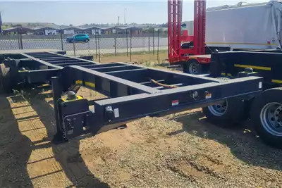 Henred Trailers Skeletal Skeletal Tridem High Cube 2013 for sale by Benetrax Machinery | Truck & Trailer Marketplace