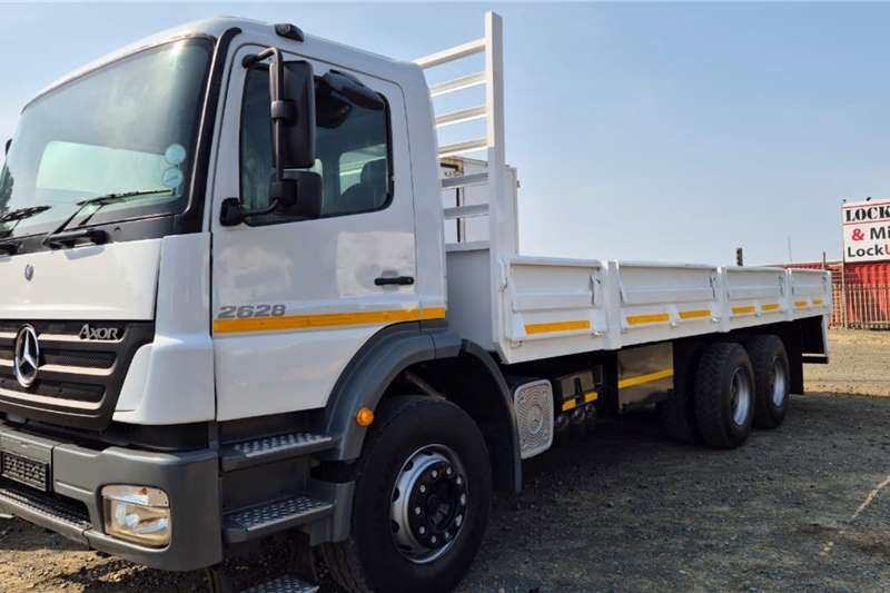 [make] Dropside trucks in [region] on AgriMag Marketplace