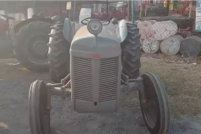 Tractors Vaal Japie Tractor for sale by Truck and Trailer Auctions | AgriMag Marketplace