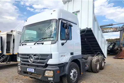 Mercedes Benz Tipper trucks ACTROS 2648 V8 6X4 10M3 TIPPER 2004 for sale by Nuco Auctioneers | AgriMag Marketplace