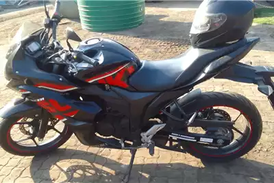 Isuzu Other trucks Suzuki Gixxer SF Bike 2010 for sale by Vincs se Dinge | Truck & Trailer Marketplace