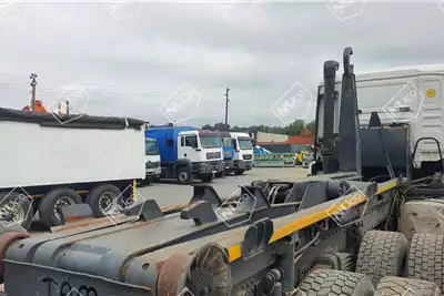 MAN Hooklift trucks TGS33.480 6X4 HOOKLIFT 2014 for sale by Nuco Auctioneers | AgriMag Marketplace