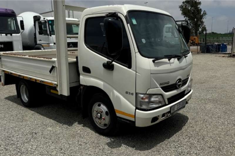 Hino Dropside trucks 300 Series 3 Ton Dropside Body 2014