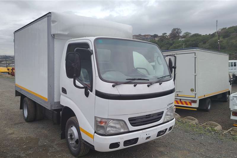 Toyota Box trucks TOYOTA DYNA 4.093 VANBODY 2006