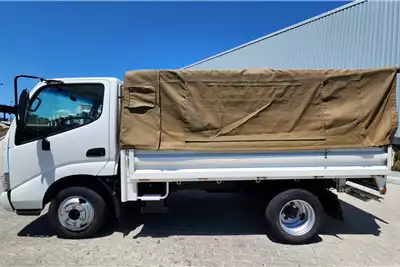 Hino Cattle body trucks 2018 Toyota Dyna150 4x2 MT Livestock Carrier 2018 for sale by UD Trucks Cape Town | Truck & Trailer Marketplace