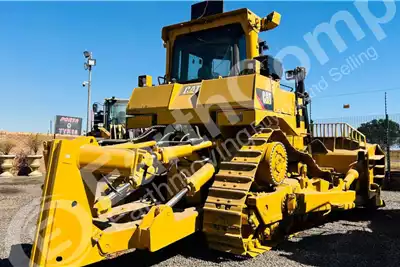 Caterpillar Dozers D9T DOZER 2013 for sale by EARTHCOMP | Truck & Trailer Marketplace