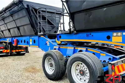 Afrit Trailers Side tipper AFRIT 45 CUBE SIDE TIPPER TRAILER 2016 for sale by ZA Trucks and Trailers Sales | AgriMag Marketplace