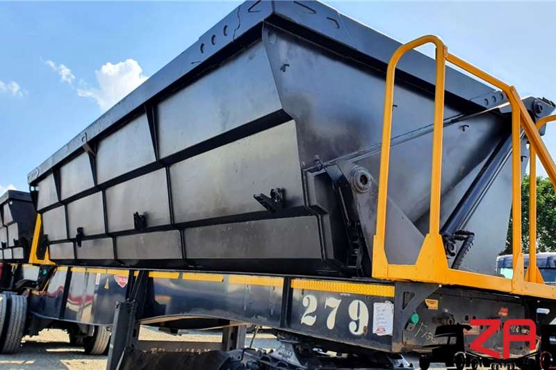 Side tipper in South Africa on AgriMag Marketplace