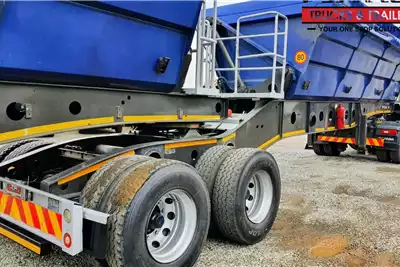 Afrit Trailers Side tipper AFRIT 45 CUBE SIDE TIPPER TRAILER 2017 for sale by ZA Trucks and Trailers Sales | AgriMag Marketplace