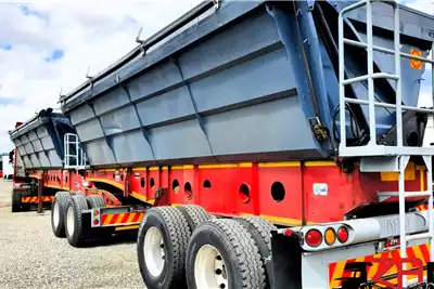 Afrit Trailers Side tipper AFRIT 45 CUBE SIDE TIPPER TRAILER 2016 for sale by ZA Trucks and Trailers Sales | AgriMag Marketplace