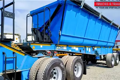 CIMC Trailers Side tipper CIMC 45 CUBE SIDE TIPPER TRAILER 2017 for sale by ZA Trucks and Trailers Sales | Truck & Trailer Marketplace