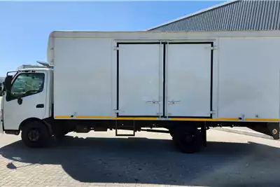 Hino Box trucks 2014 Hino 300 915 LWB4x2 MT Vanbody with Side Doo 2014 for sale by UD Trucks Cape Town | Truck & Trailer Marketplace