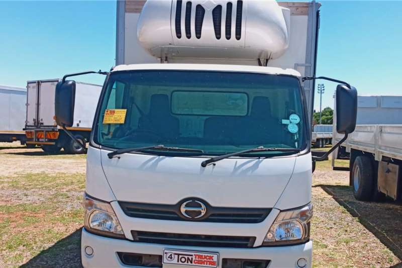 Hino Refrigerated trucks HINO 300 915  REFRIDGERATION TRUCK 2017