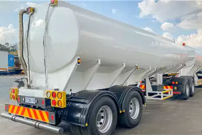 Tank Clinic Fuel tanker 56000L Bridging Link Trailer 2005 for sale by Impala Truck Sales | Truck & Trailer Marketplace