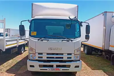 Isuzu Box trucks ISUZU FSR 800 VAN BODY WITH TAIL LIFT 2013 for sale by Country Wide Truck Sales | AgriMag Marketplace