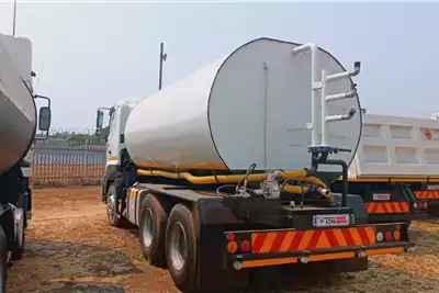 Hino Water bowser trucks HINO 700 2841 18000L WATER TANKER 2017 for sale by Country Wide Truck Sales | Truck & Trailer Marketplace