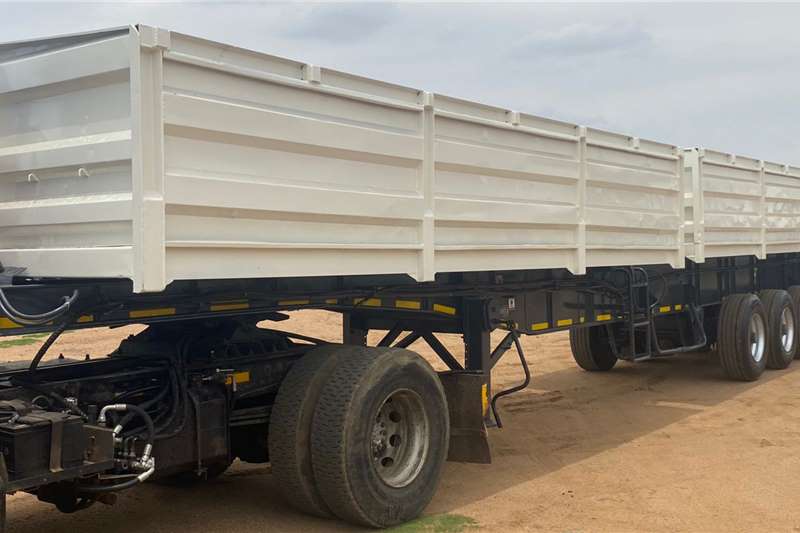 Trucks and Trailers in [region] on AgriMag Marketplace