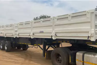 Other Agricultural trailers Tipper trailers 3 Axle 2005 for sale by MRJ Transport cc | Truck & Trailer Marketplace