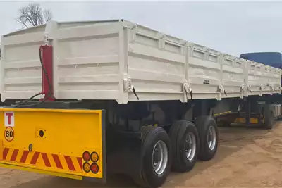 Other Agricultural trailers Tipper trailers 3 Axle 2005 for sale by MRJ Transport cc | AgriMag Marketplace