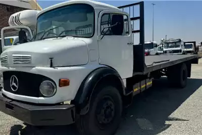 Mercedes Benz Flatbed trucks 14.13 Flat Deck 1992 for sale by Boschies cc | Truck & Trailer Marketplace