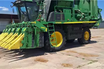 John Deere Harvesting equipment Katoenplukker CP690 2019 for sale by VKB Landbou | Truck & Trailer Marketplace