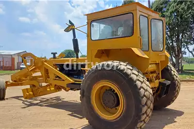 Bell Graders Bell Road Grader Padskraper for sale by Dirtworx | Truck & Trailer Marketplace