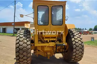 Bell Graders Bell Road Grader Padskraper for sale by Dirtworx | Truck & Trailer Marketplace