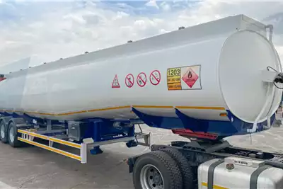 GRW Trailers Fuel tanker Tri Axle 50 000L Bridging 2009 for sale by Impala Truck Sales | Truck & Trailer Marketplace