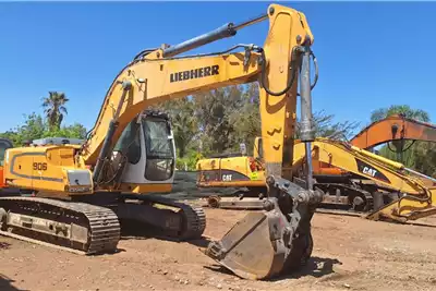 Liebherr Excavators R906WLC (20ton) 2015 for sale by Armour Plant Sales | Truck & Trailer Marketplace