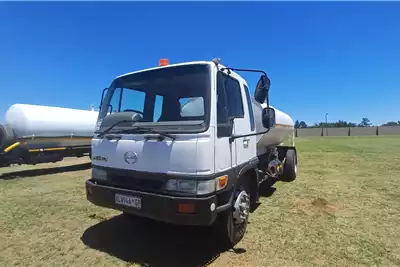 Hino Water bowser trucks water bowser for sale by Legend Truck Sales | Truck & Trailer Marketplace